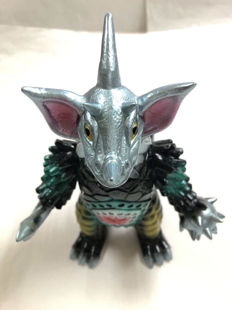 怪獣郷 やまなや 暴君怪獣 タイラント 黒成型 円谷 