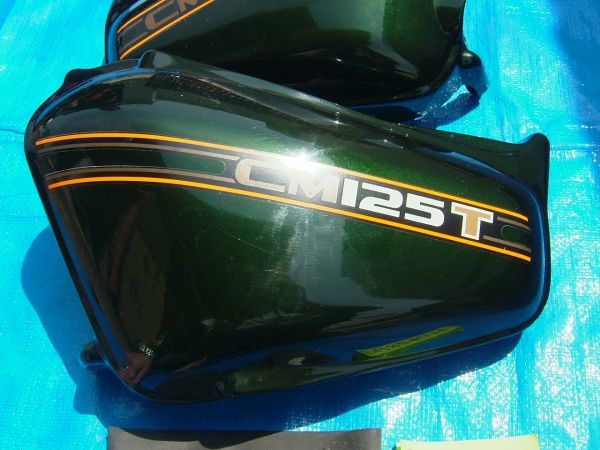 ☆CM125T サイドカバー左右☆HONDAレストア修理予備等にCB125TCD125 