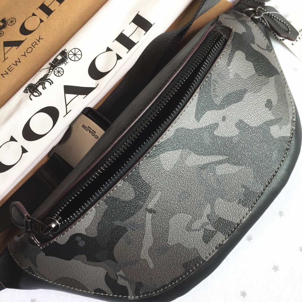 新品未使用】COACH コーチバッグ F76845 カモフラ迷彩 ボディーバッグ