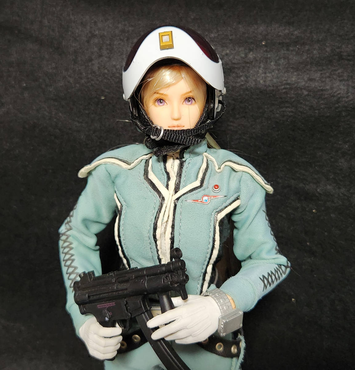 タカラ クールガール ウルトラ警備隊 ユリ・アンヌ隊員（1／6