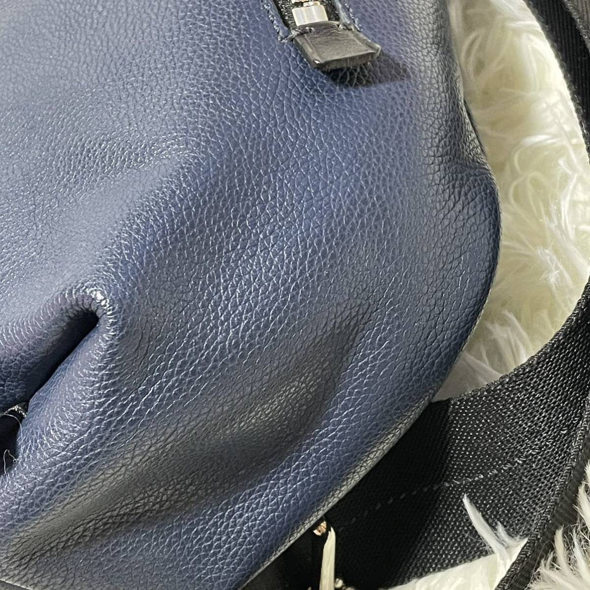 極美品 希少色 定価10万 COACH コーチ ショルダーバッグ ボディバッグ 