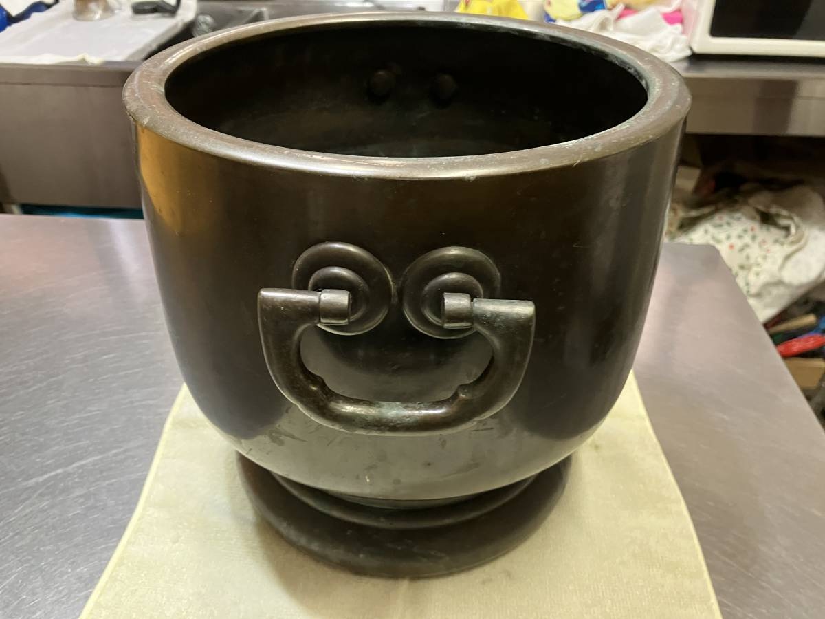 蔵から出た火鉢