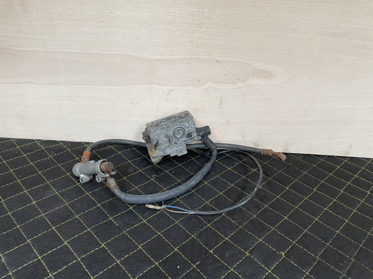 Z400FX 純正フロントブレーキマスターシリンダー 三叉 ストック品 60