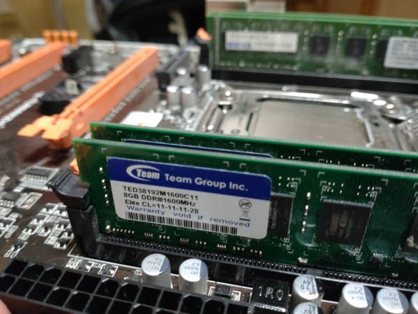 動作品】自作セット□CPU:XEON E5 2690 8コア16スレッド□メモリ:32GB