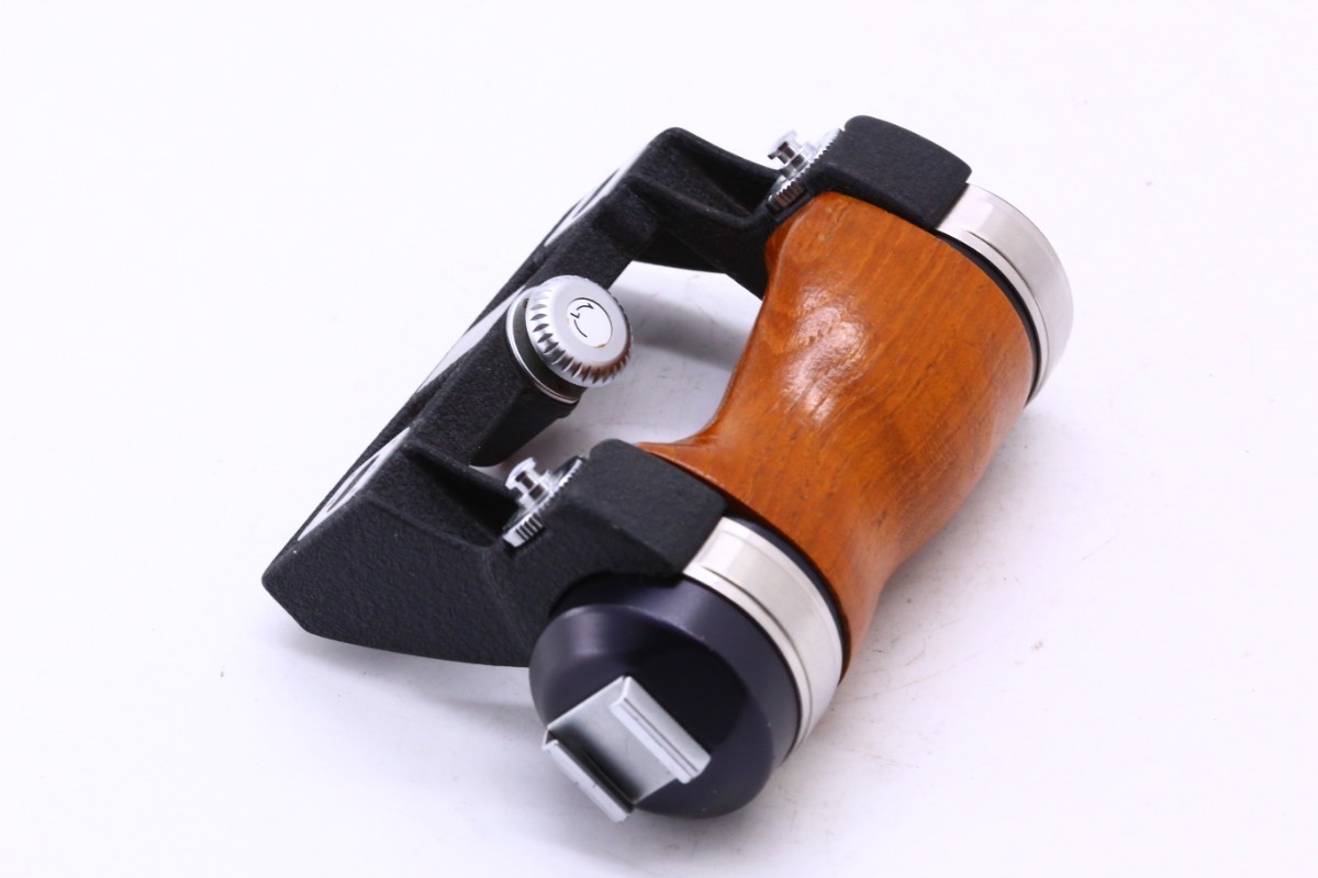 美品】ペンタックス PENTAX 6x7 67 木製グリップ #9874 ペンタックス