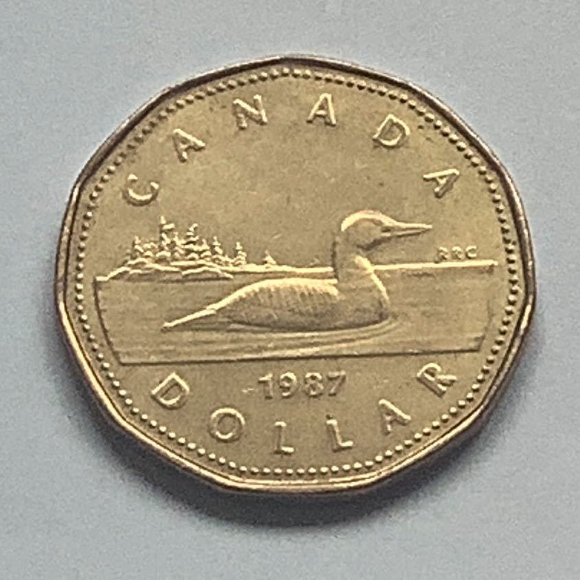 品セール カナダ エリザベス女王肖像デザイン 1ドル硬貨 1987年 1枚の 