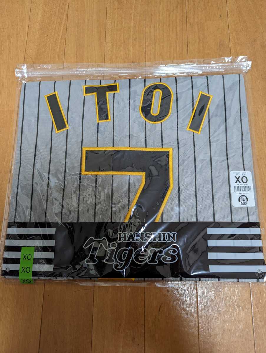 阪神タイガース　上本博紀　ビジターユニフォーム　Lサイズ　未使用 阪神タイガース 上本博紀 レプリカユニフォーム Lサイズ 旧 ビジター