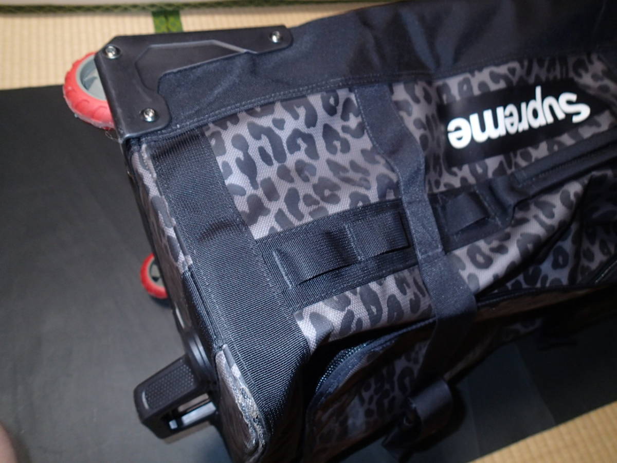 中古 11AW SUPREME × THE NORTH FACE ブラック レオパード柄 トラベル 