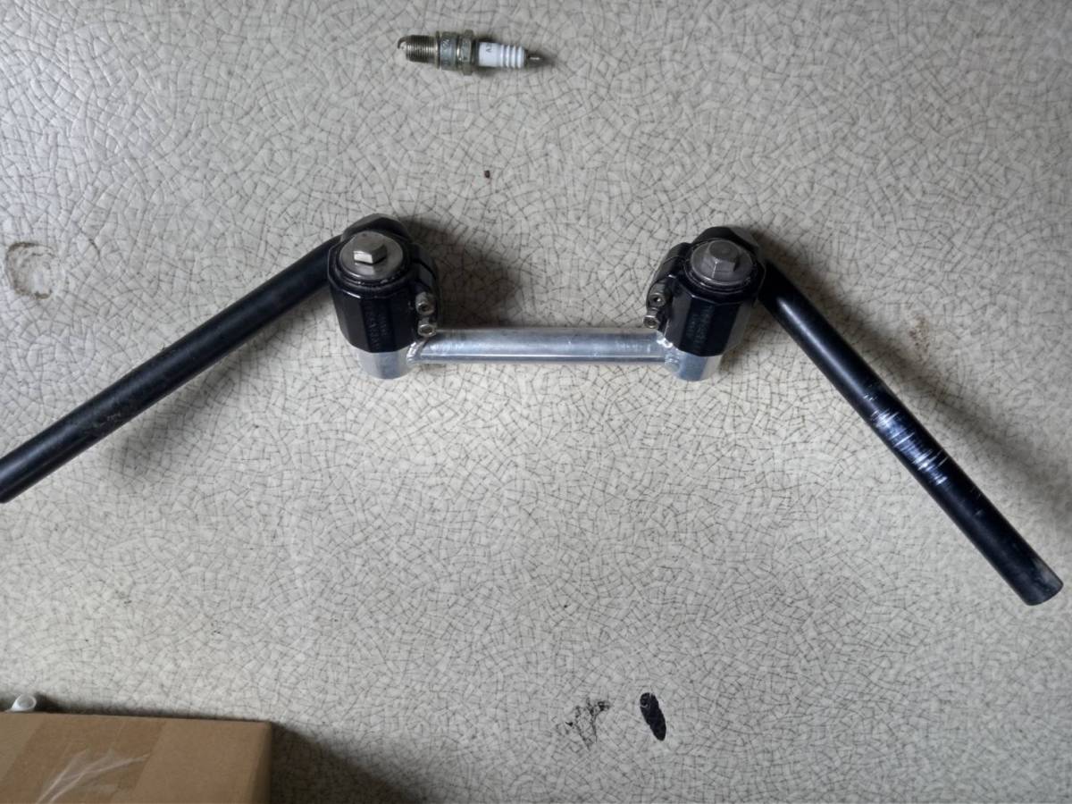 トマゼリ TOMMASELLI FORGED -トマゼリ セパハン(ハンドル)の にて