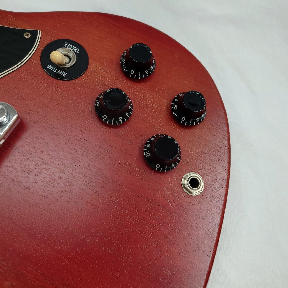 アウトレット 通販激安 ★中古★GIBSON SG Tribute★SGトリビュート★ペグ交換されてます★