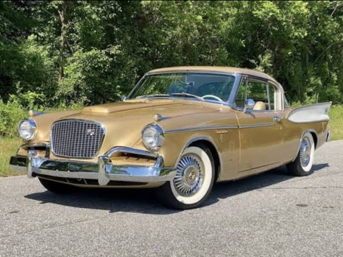 1/18 1957 Studebaker Golden Hawk ◇ Anson American Classic 