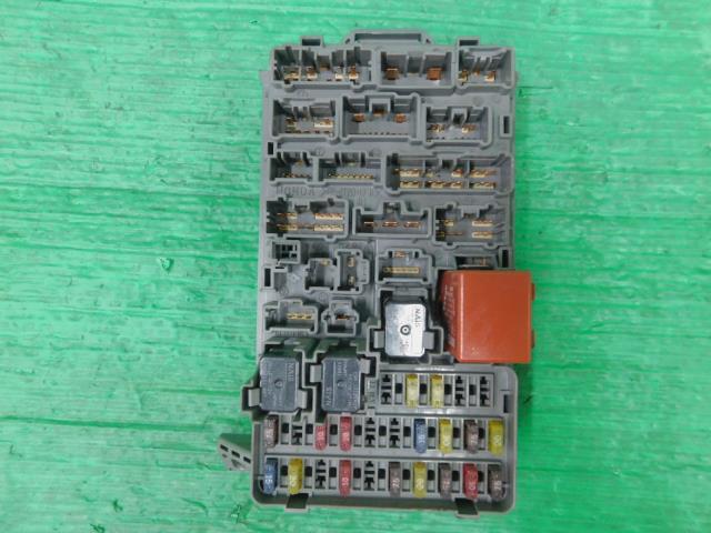 インテグラ LA-DC5 ヒューズボックス IS K20A B92P J0LW61 38200-S6M