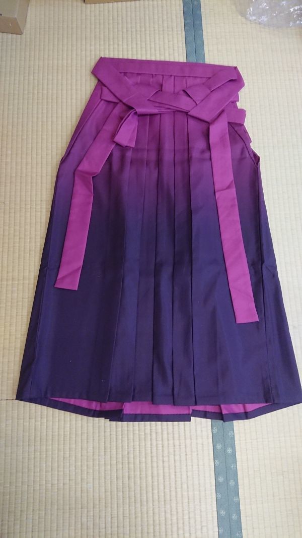 袴　ゆったり、小物付き