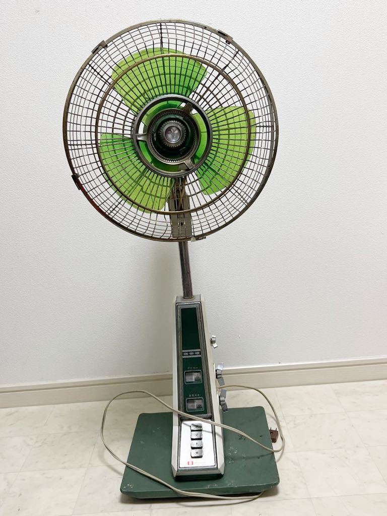 日立扇風機 昭和レトロ A.C.30cm H-625 ジャンク品 日立扇風機 昭和レトロ A.C.30cm H-625 ジャンク品