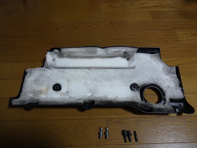 トヨタ純正品 2AZ-FE用エンジンヘッドカバー 加工しています 20アル