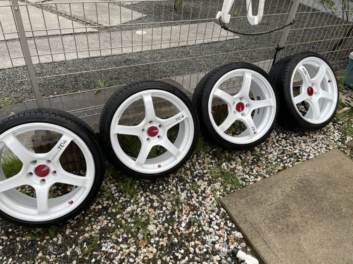 ヨコハマADVANホイールTC-4 タイヤセット 18インチ8j+45 PCD114 ヨコハマADVANホイールTC-4 タイヤセット 18インチ8j+45 PCD114