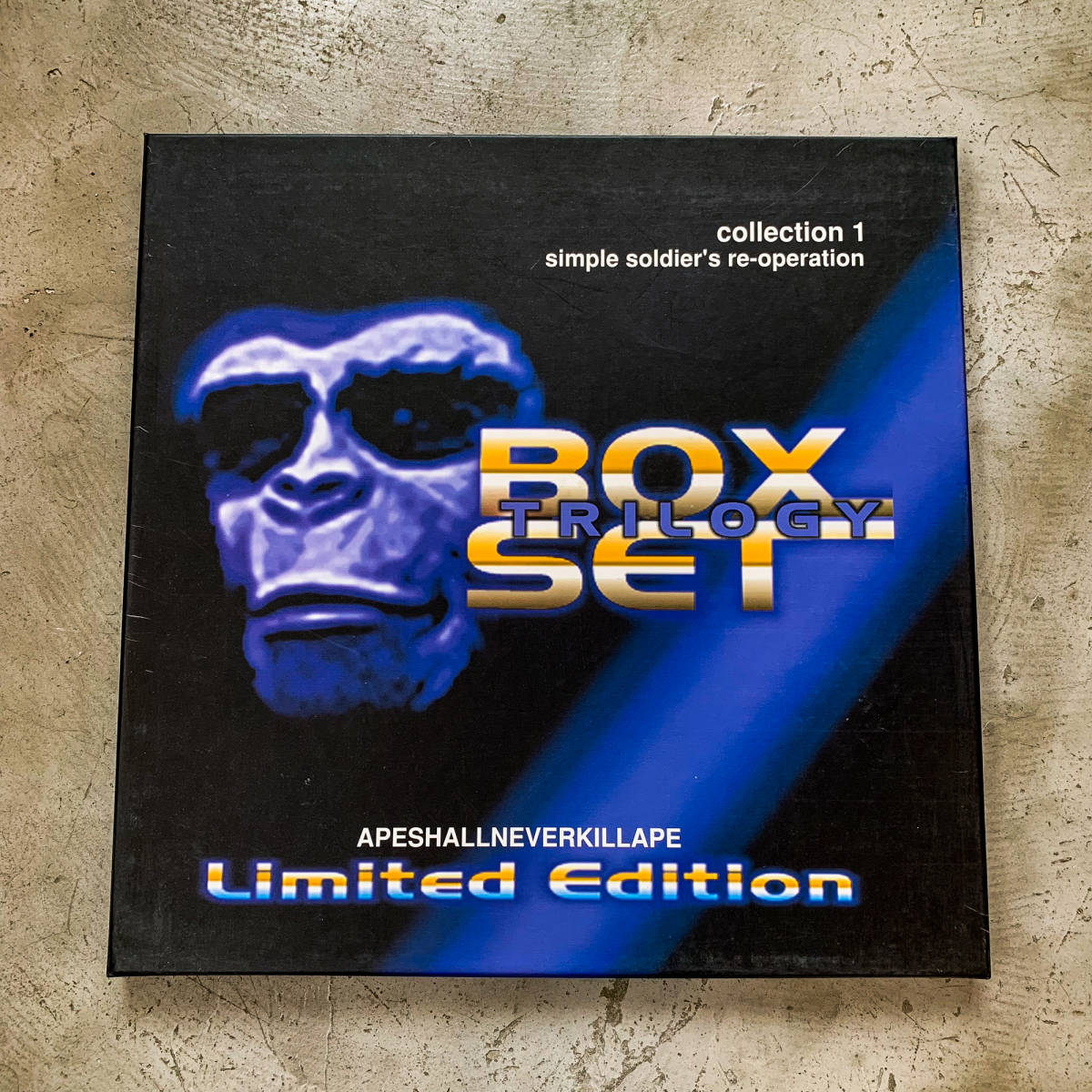 U.N.K.L.E. APESHALLNEVERKILLAPE 限定版ボックス 限定BOX】U.N.K.L.E / APESHALLNEVERKILLAPE TRILOGY BOX SET 【美品