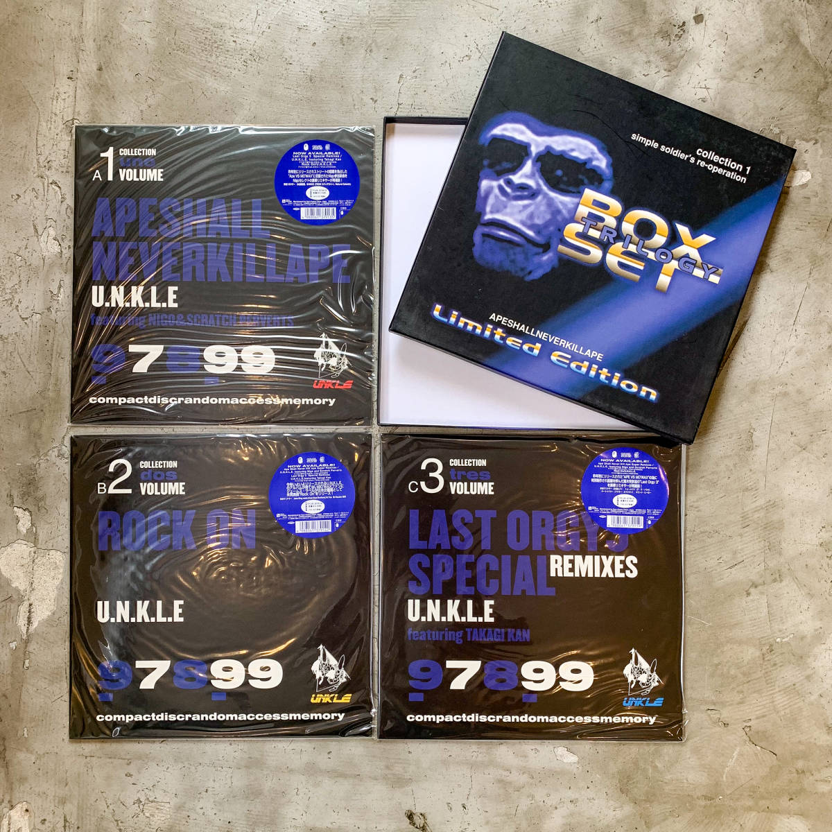 限定BOX】U.N.K.L.E / APESHALLNEVERKILLAPE TRILOGY BOX SET 【美品
