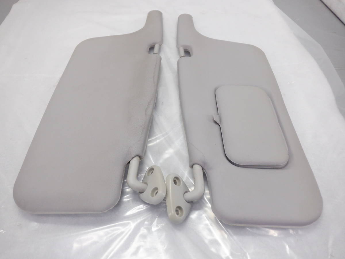 即決　H14年 レガシィ TA-BE5(D) セダン RSK EJ206 AT車 ターボ (BH5にも?) 後期 サンバイザー 左右 /10【5-19576】80075