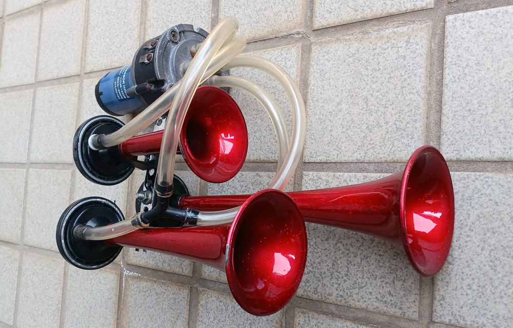 3連ラッパ Z2 Z400FX KH250 CBX400 CB400F CB750 GS400 GT380 XJ400 RZ250 ゼファー 旧車 GX71 軽トラ ハコスカ ジムニー ソアラ 検(当時物