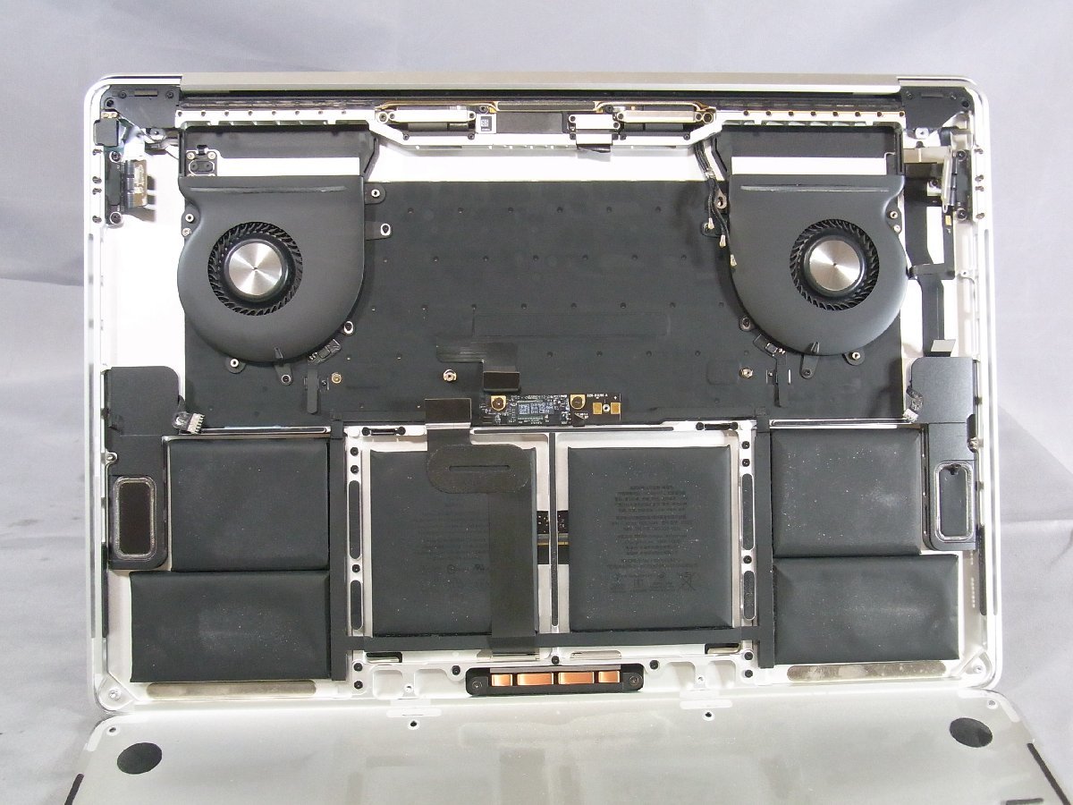 MacBook Apple - Refurbished GPU No B35436 O-04187 Apple MacBook