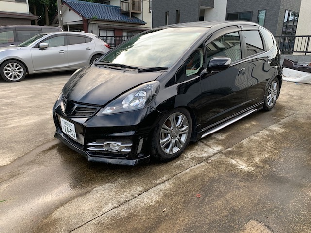 H23年式 フィット RS 後期型 GE8 MT 6速 禁煙 車検 6年4月まで 
