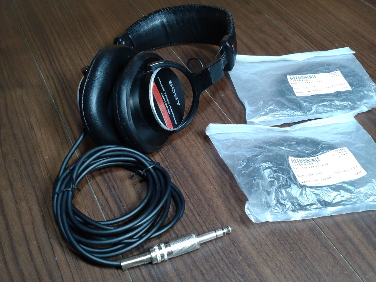 SONY MDR-CD900ST モニターヘッドフォン 交換用未使用イヤーパッド付き