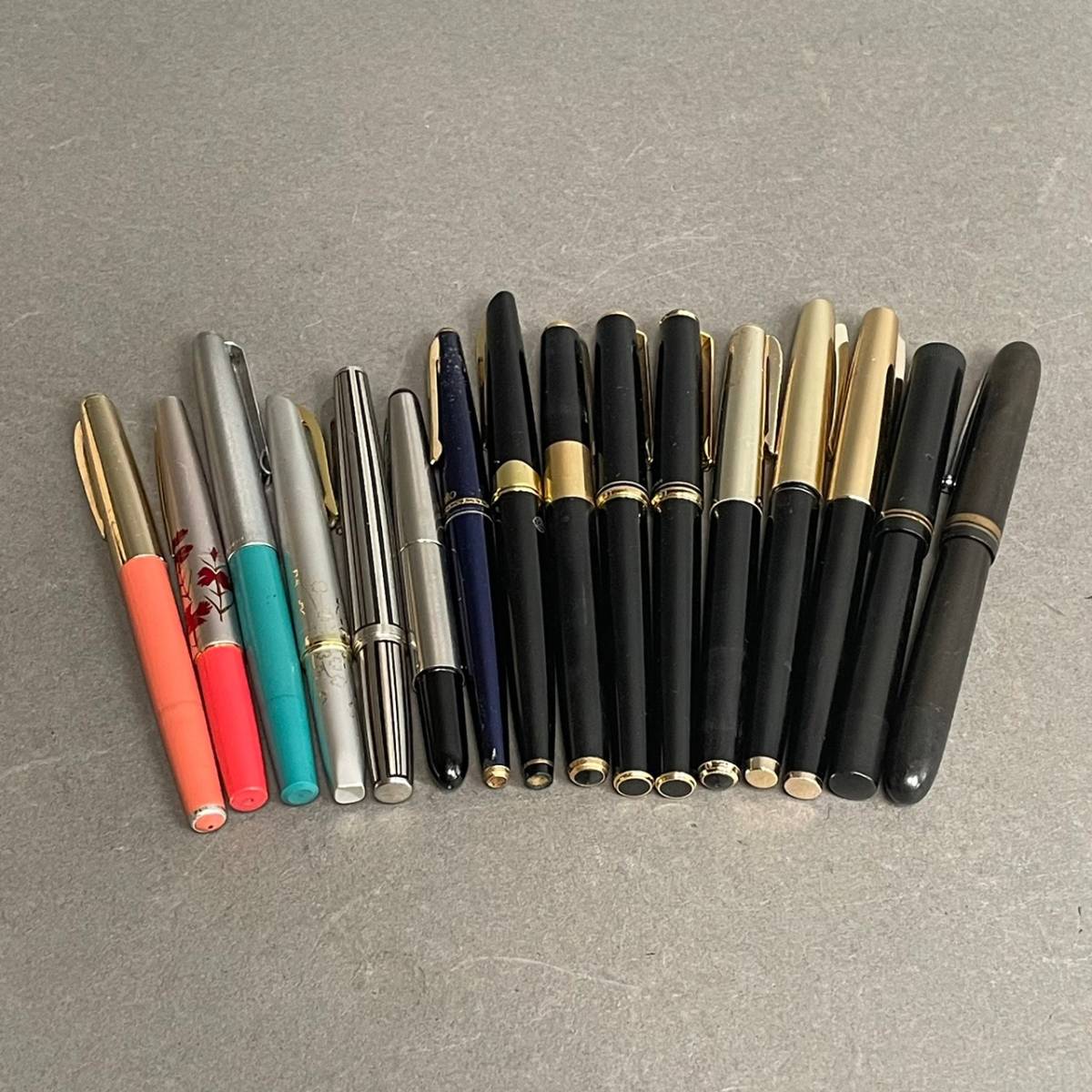 YN39【1円スタート】大量 万年筆 16本 MONTBLANC モンブラン PILOT