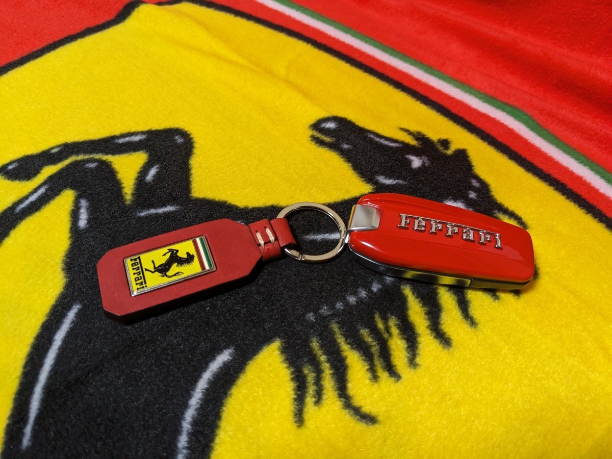 ☆未使用!! フェラーリ 純正 レザー キーホルダー キーリング レッド 