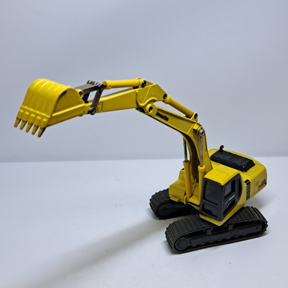PC200 コマツ 1⁄43 avance KOMATSU Komatsu Avance Yahoo!オークション