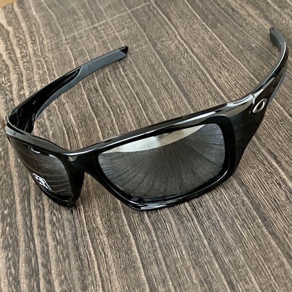 1円スタート】サングラス オークリー☆OAKLEY Valve☆バルブ 偏光 