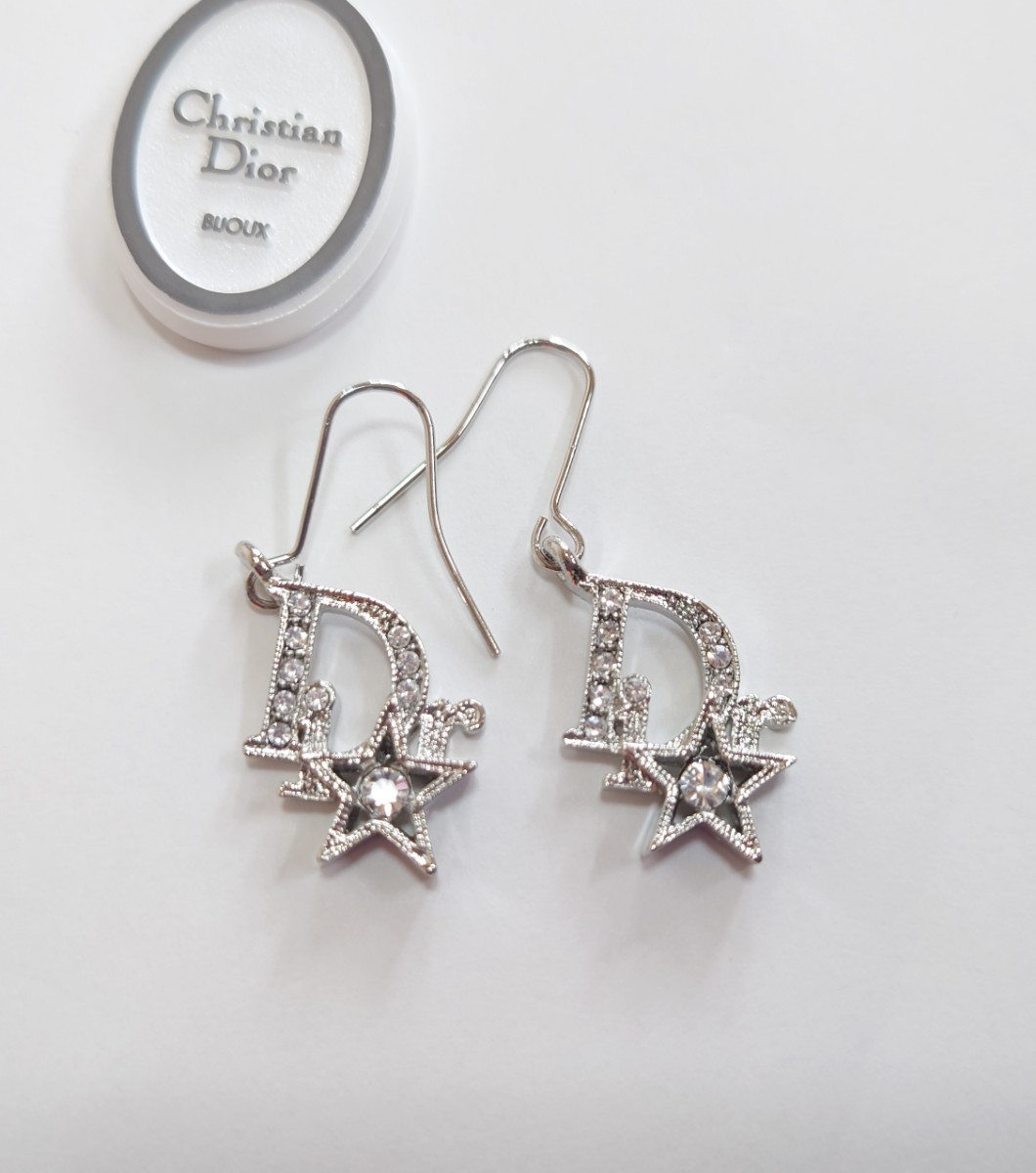 Christian Dior　クリスチャン・ディオール　ピアス　ラインストーン　美品　シルバー色