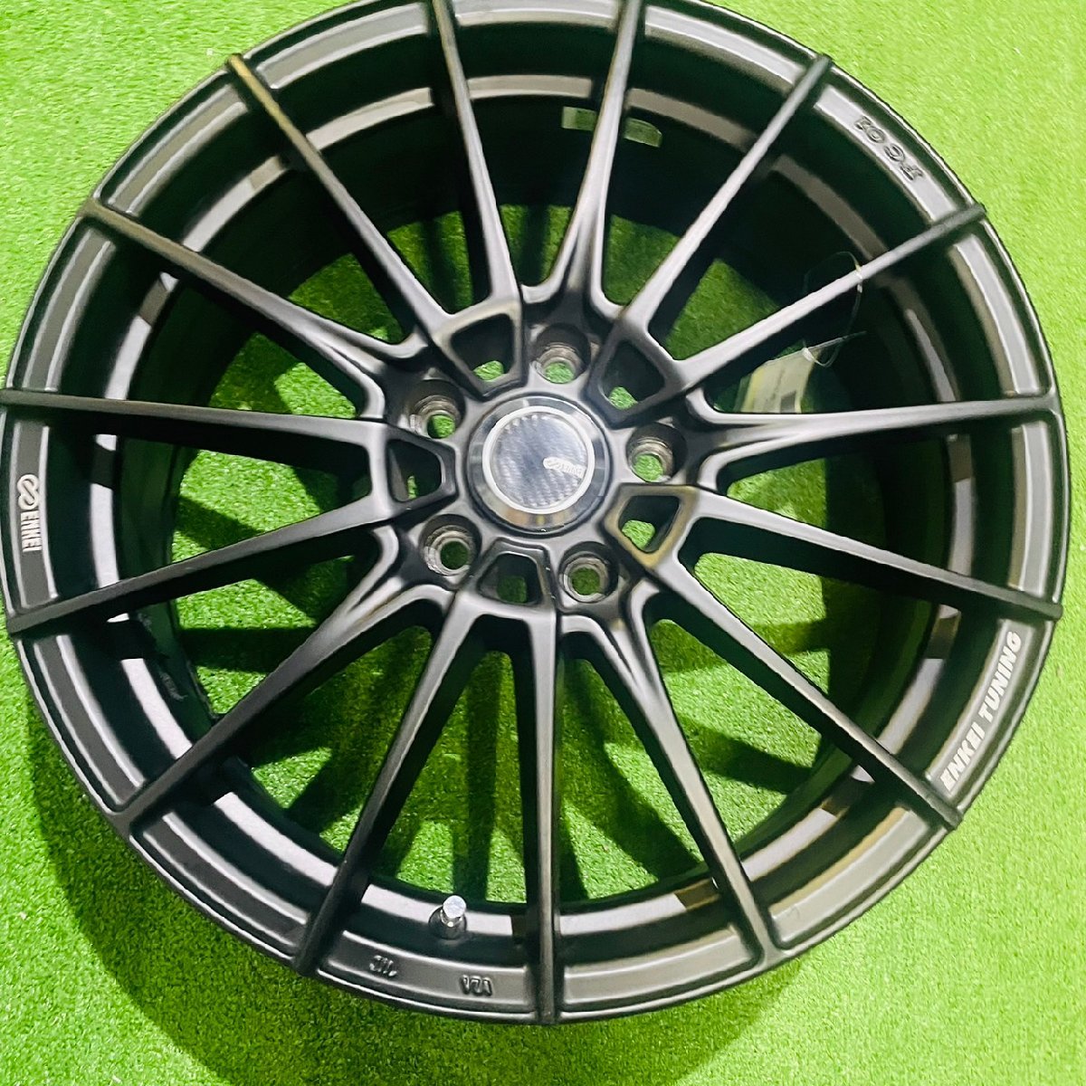 【激安大特価，お買い得】 ●【激熱！】ENKEI　TUNING　FC01　18×7.0J＋48　114.3/5穴　ヴェゼル、レヴォーグ、CX-5、CX-3等　札幌豊平区発【店頭引取OK】●