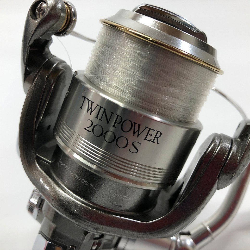 【ほぼ未使用】SHIMANO TWIN POWER 2000S スピニングリール Q シマノ 05 ツインパワー 2000S スピニングリール|SHIMANO TWINPOWER