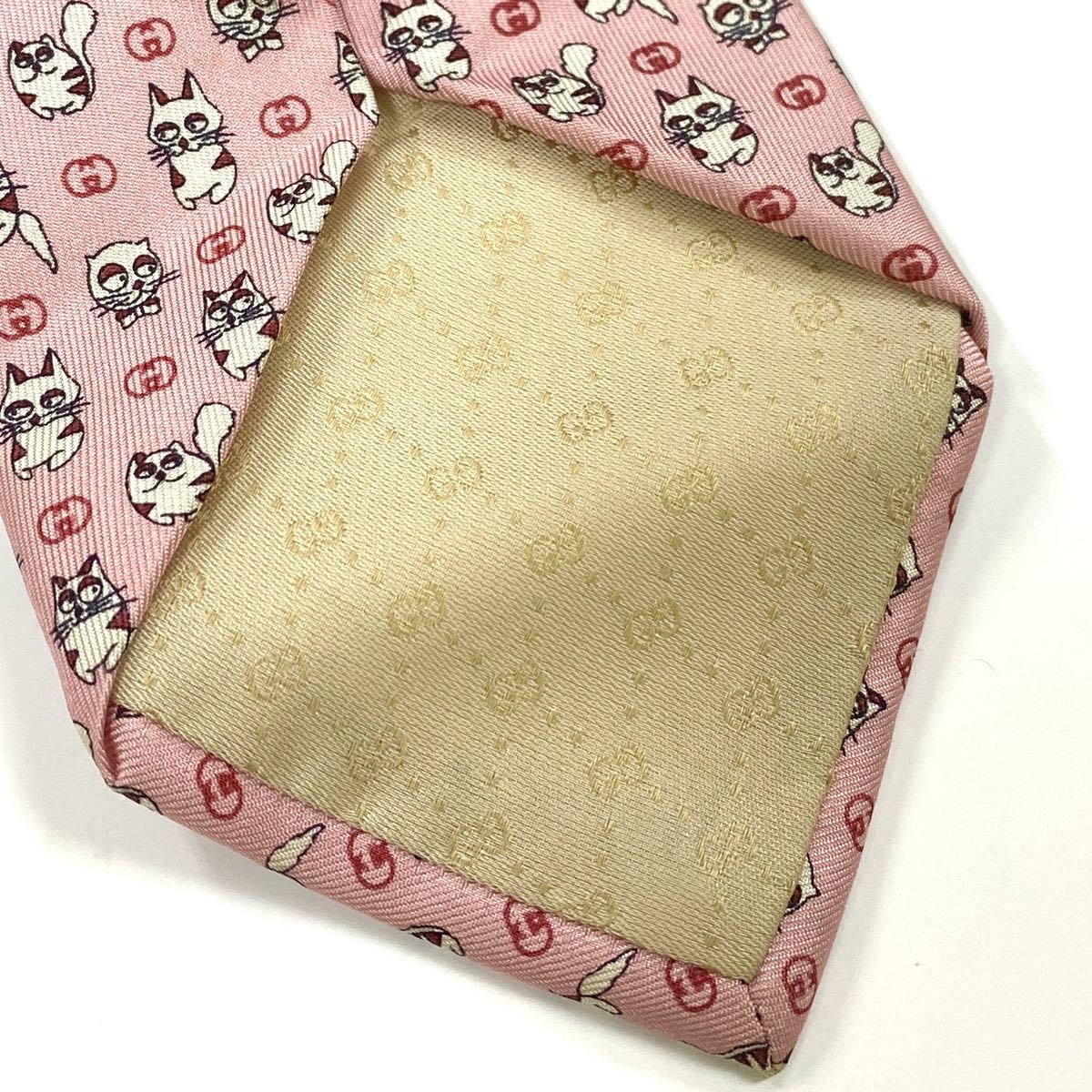 GUCCI グッチ イタリア製 正規品 シルク 100％ 総柄 猫柄 ネクタイ
