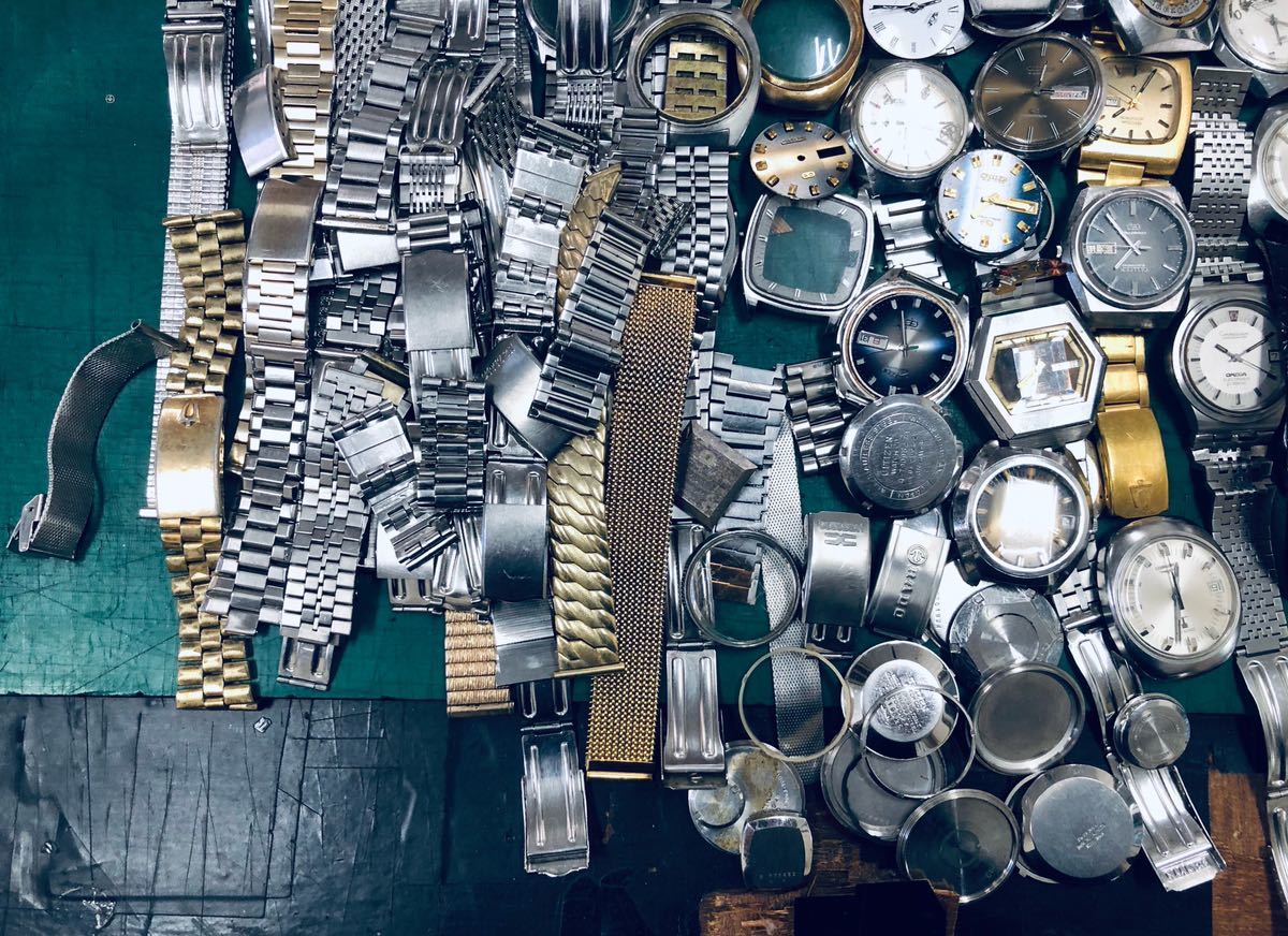 OMEGA 腕時計の部品 ジャンク 時計部品 ジャンク。 オメガ ラドー テクノス ロンジン ブローバ
