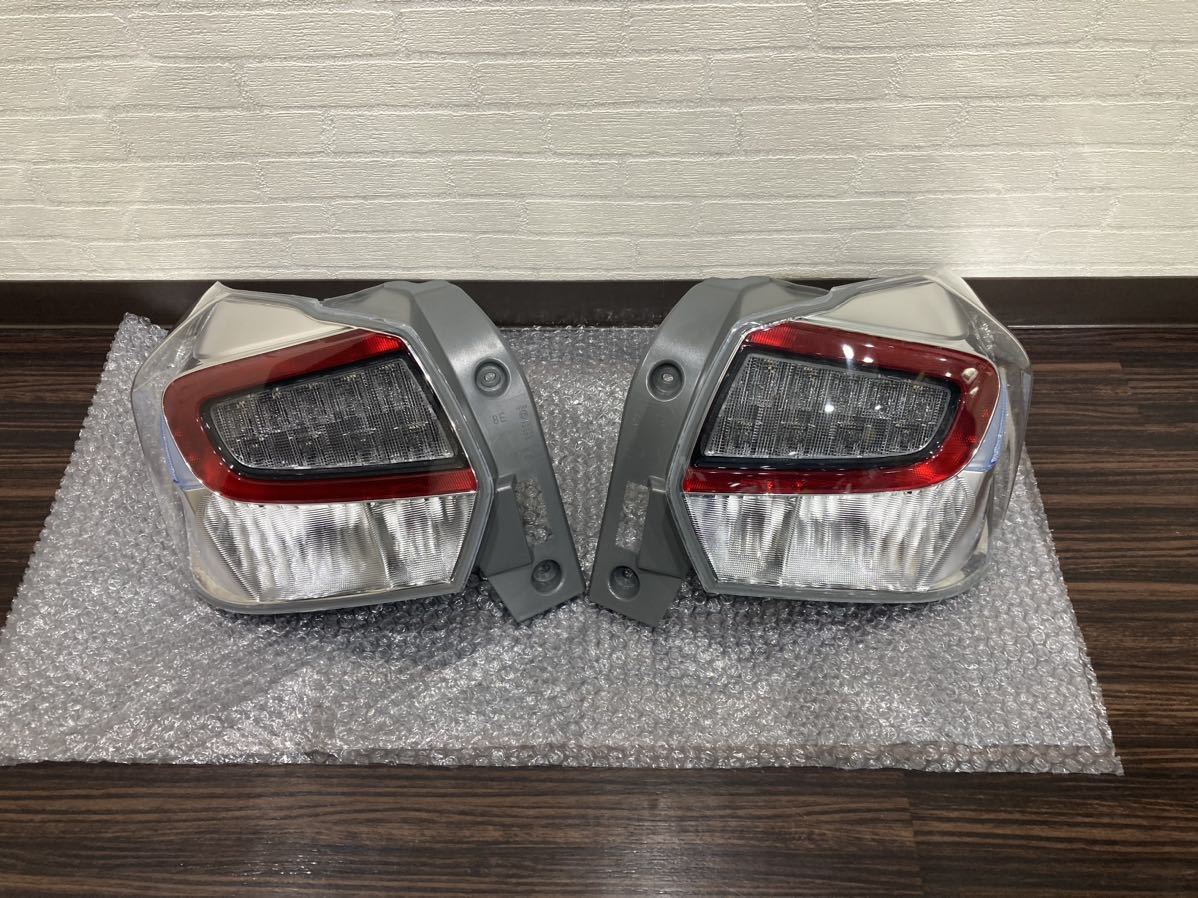 車 スバル XVGP7 純正テールランプ