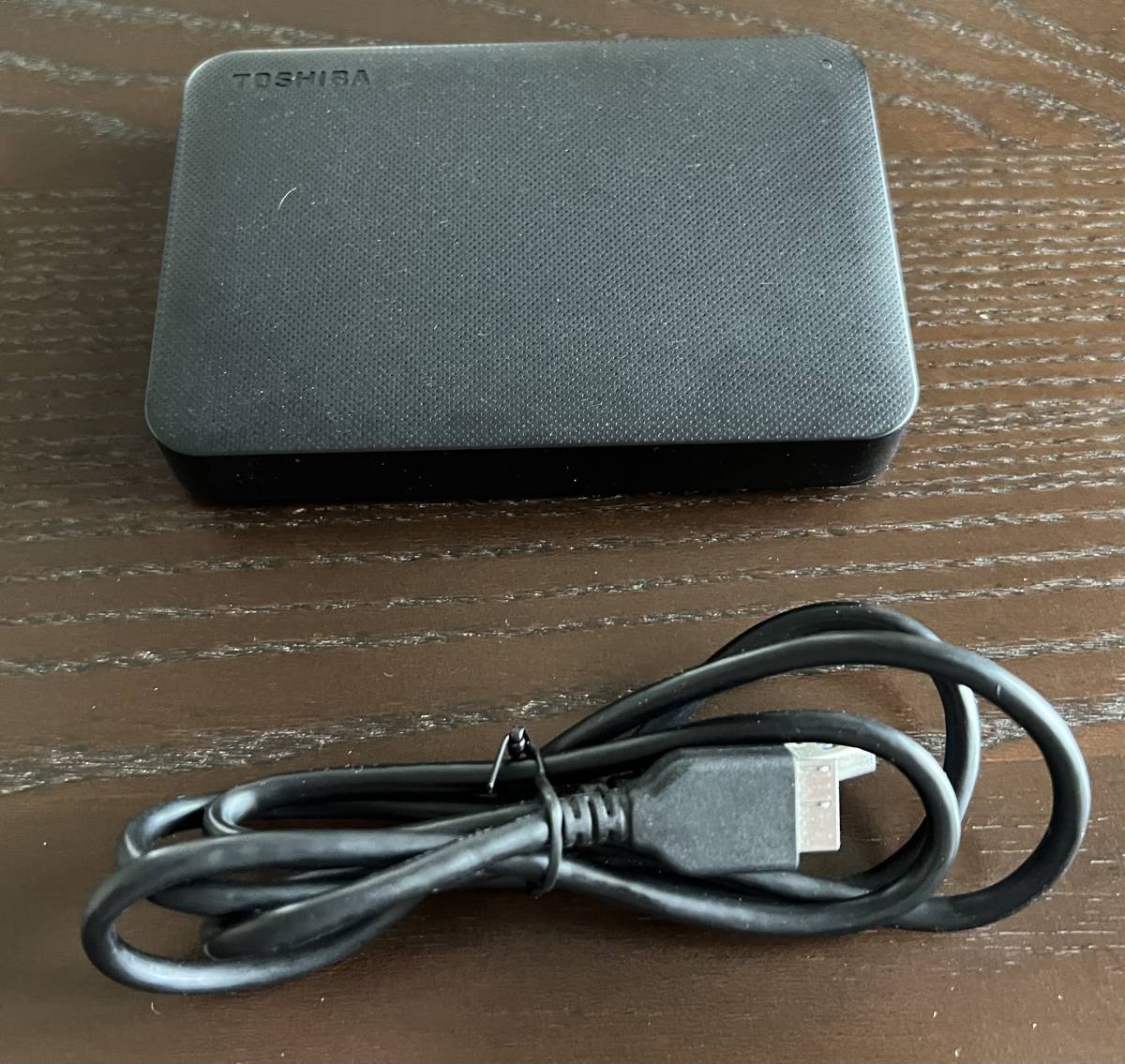 定番人気，大人気 東芝 TOSHIBA CANVIO BASICS 2TB ポータブルハードディスク USB3対応 ハイビジョン録画 HD-AC20TK(1TB～)｜売買されたオークション情報、yahooの商品情報をアーカイブ公開 - オークファン 1TB～