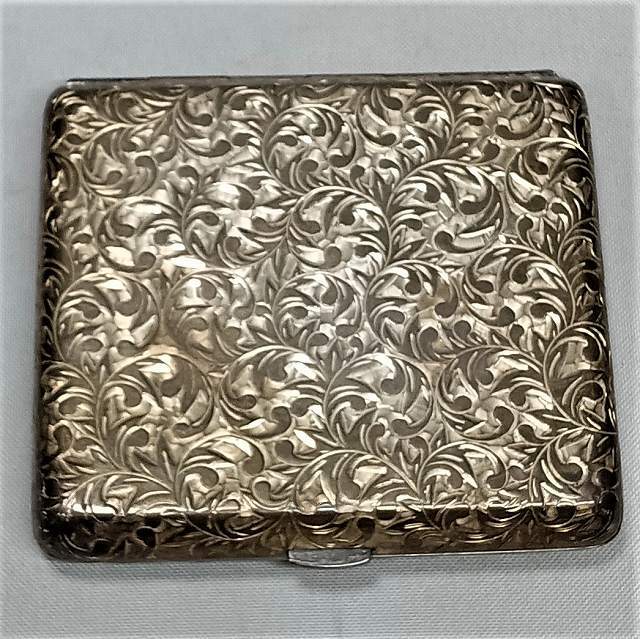 □ SILVER 950 銀製 123g 彫金シガレットケース □ 送料￥185～(全国 