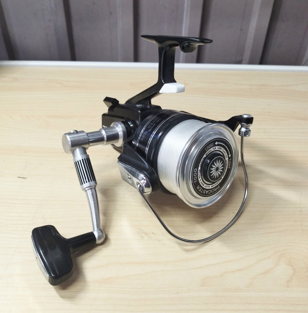 ダイワ Daiwa PROCASTER 7000 投げ釣り スピニングリール中古 Daiwa PROCASTER 7000 大型スピニングリール キャスティング用 OLD