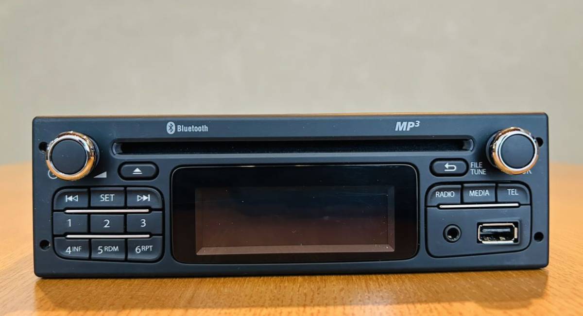 ☆ ルノー カングー 純正 オーディオ CD Bluetooth MP3 2018年製