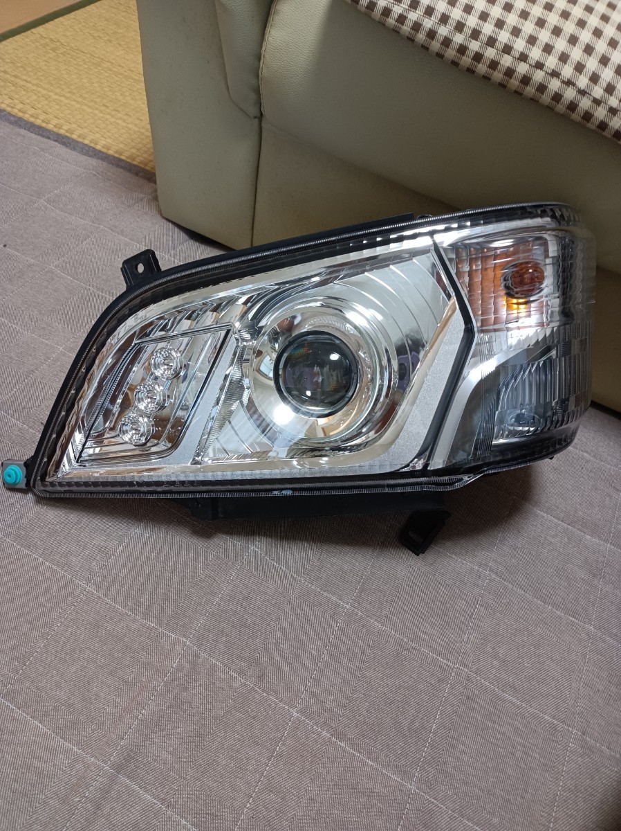 レンズ綺麗○トヨエース ダイナ デュトロ XZC605 XZU700 純正 左 LED