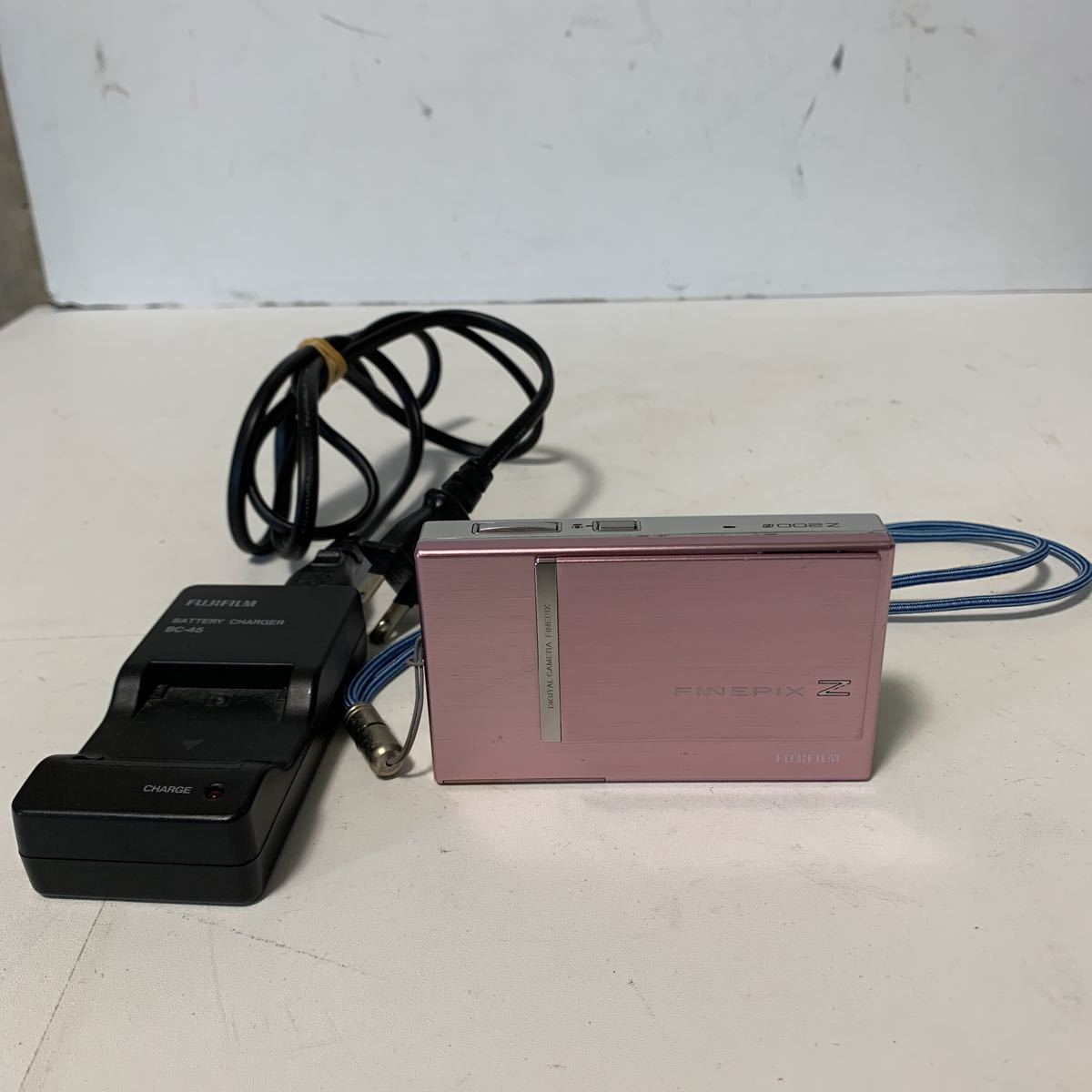 Z200fd FinePix FUJIFILM ピンク コンパクトデジタルカメラ デジタル 