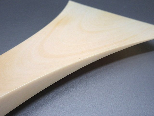 Xイ047☆高級 三味線 バチ ケース付 / 全長17.7cm 開き8.7cm 重
