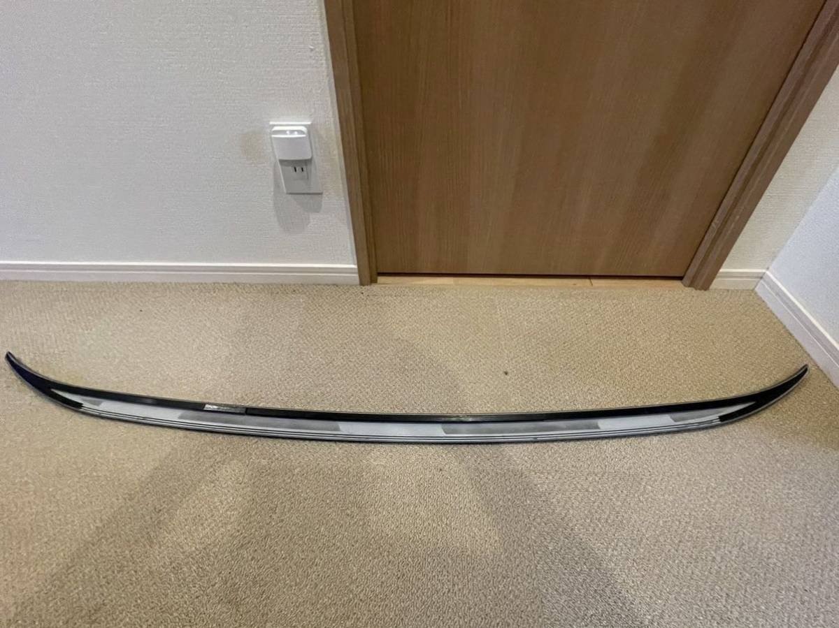 エスクァイア 、ノア、ヴォクシー 用 ボンネットスポイラー (トヨタ用
