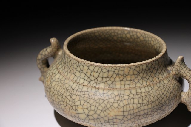 ☆寒椿☆哥窯香炉 双耳 幅約14cm×約12cm (検)氷