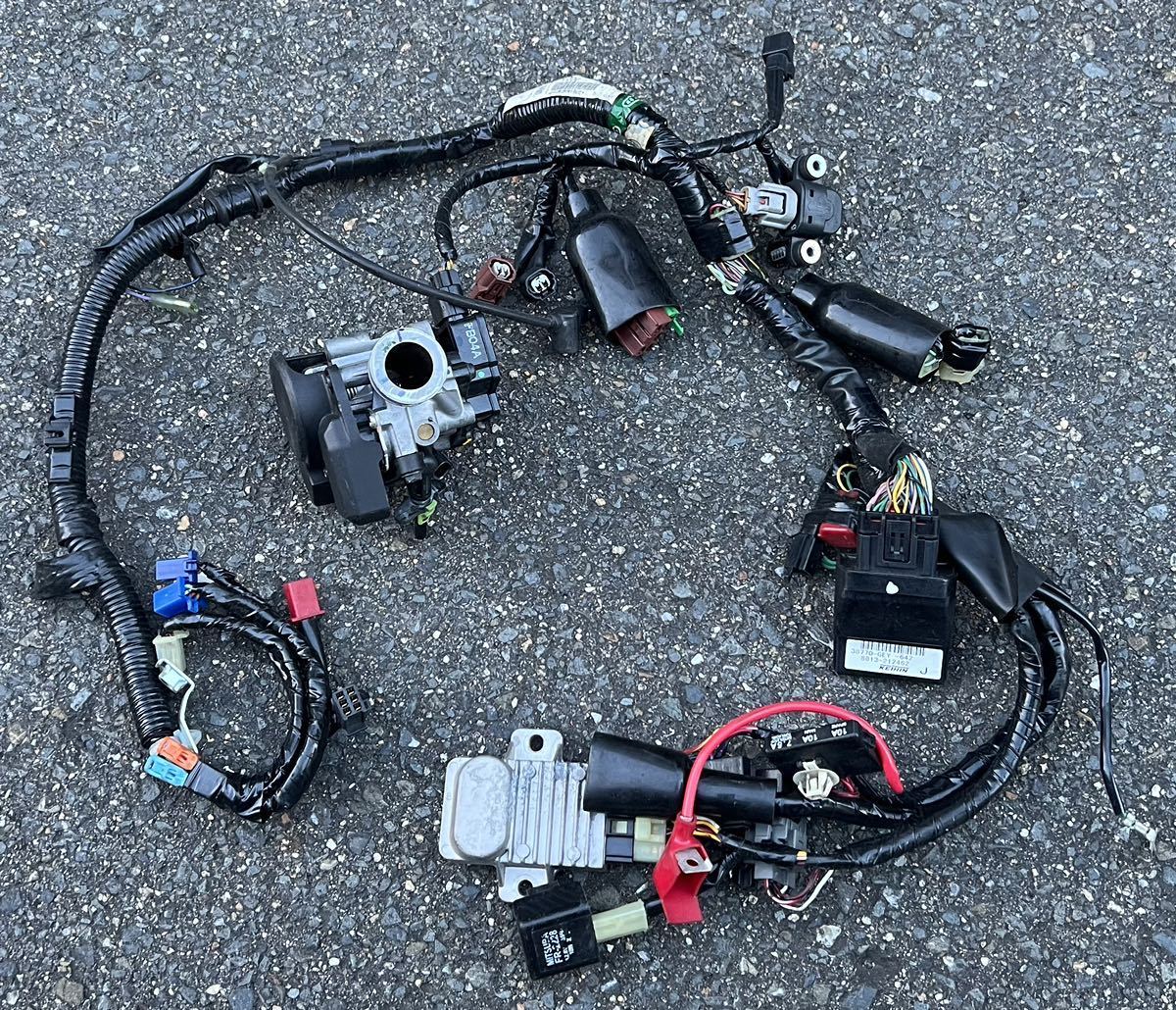 インジェクション ホンダ エイプ50 FI 縦型50ccエンジンはなぜ Yahoo 