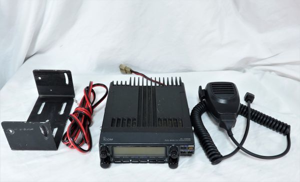 ICOM 144/430M ディユアルバンドIC-2350D アイコムIC-2350 アイコム IC-2350D 50W/35W 144/430 デュアルバンド