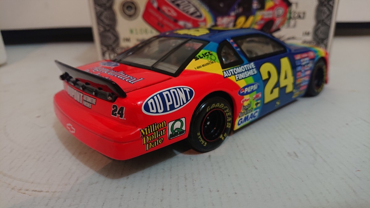 ACTION CHEVROLET MONTE CARLO Dupont #24 1/24 NASCAR アクション