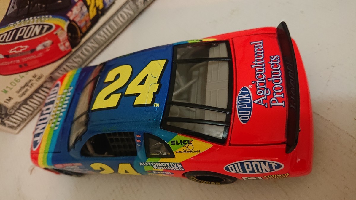 ACTION CHEVROLET MONTE CARLO Dupont #24 1/24 NASCAR アクション